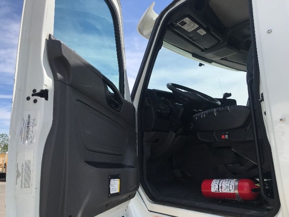 Day Cab Tractor-Heavy Duty Tractors-International-2018-LT625-Houston-TX-382,219\n\t\tmiles-$ 25,750 - Image 9