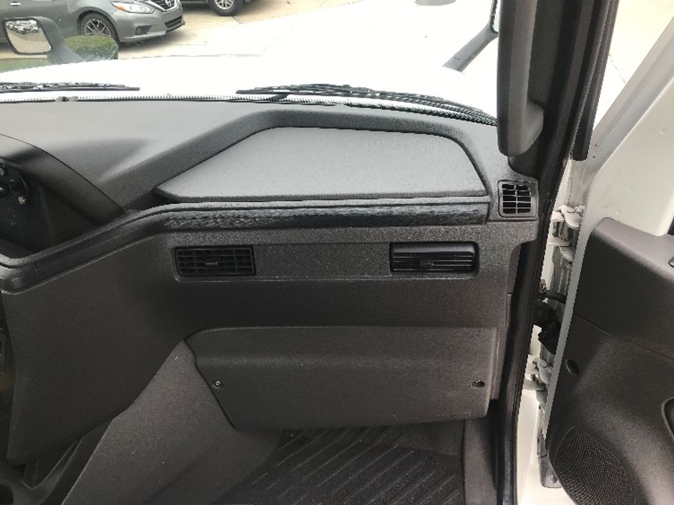 2018 International LT625 LT photo 13