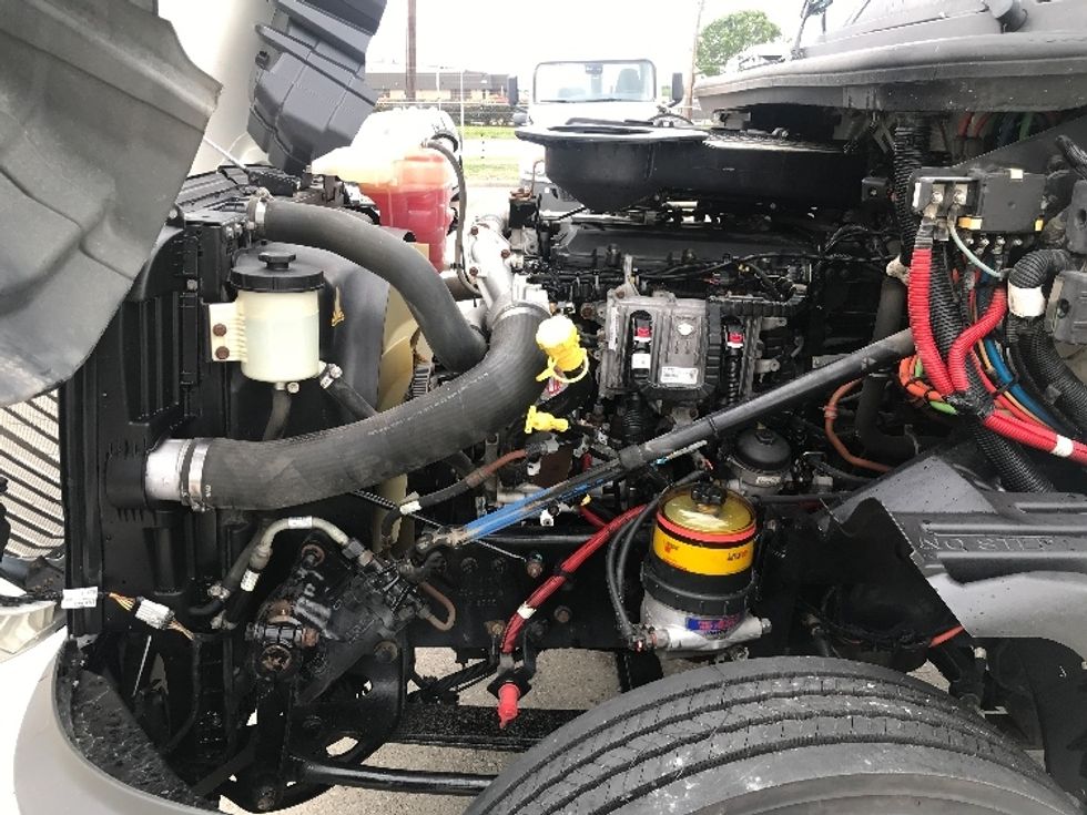 2018 International LT625 LT photo 16