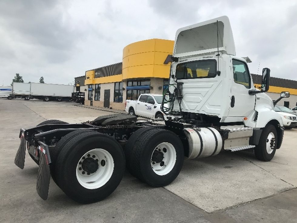 2018 International LT625 LT photo 7