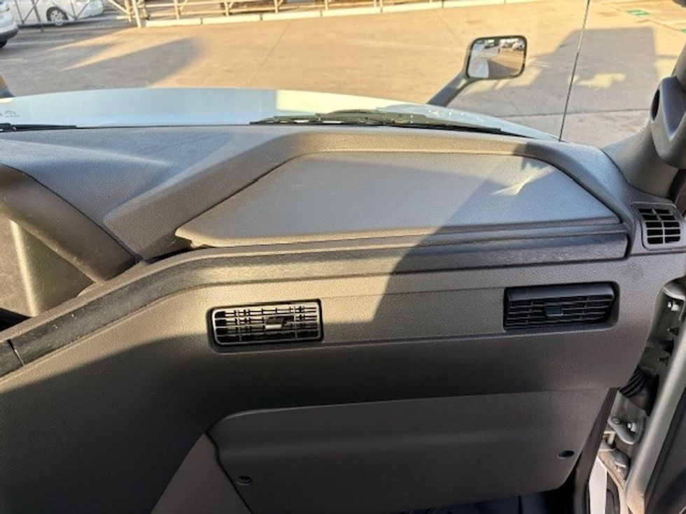 Day Cab Tractor-Heavy Duty Tractors-International-2018-LT625-Houston-TX-483,687\n\t\tmiles-$ 23,500 - Image 13