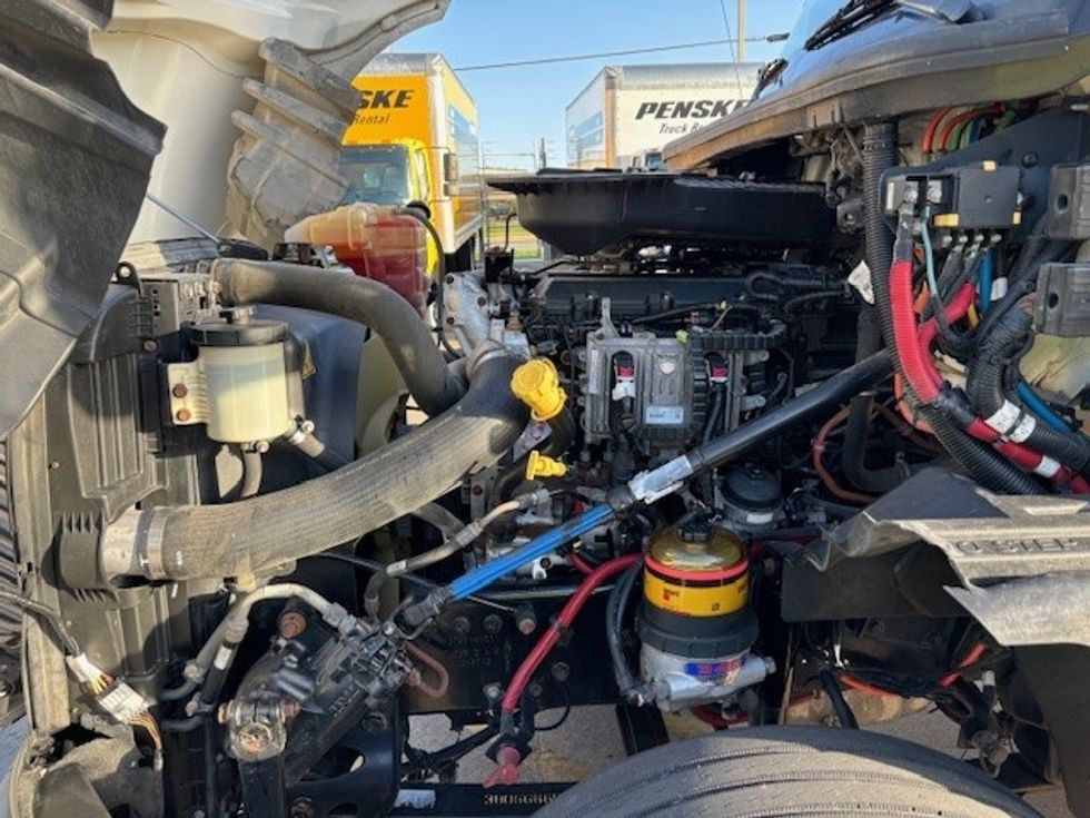 Day Cab Tractor-Heavy Duty Tractors-International-2018-LT625-Houston-TX-483,687\n\t\tmiles-$ 23,500 - Image 16