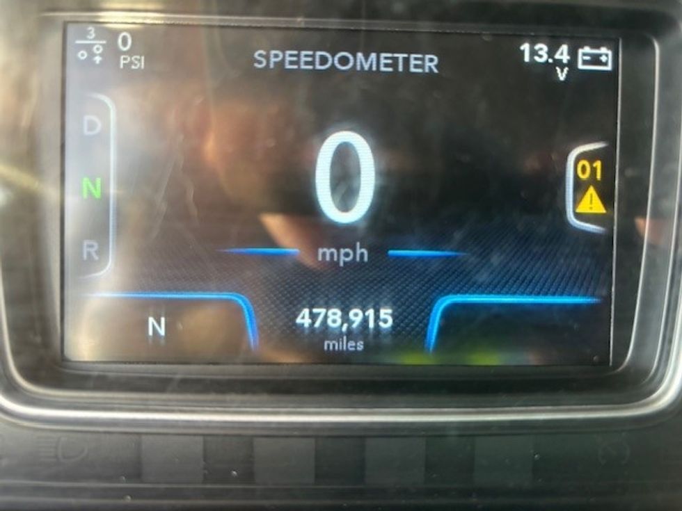 Day Cab Tractor-Heavy Duty Tractors-International-2018-LT625-Houston-TX-483,687\n\t\tmiles-$ 23,500 - Image 17