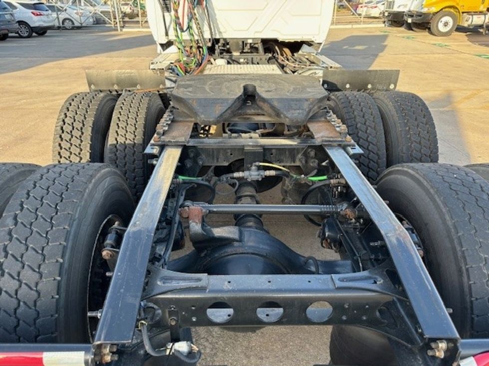 Day Cab Tractor-Heavy Duty Tractors-International-2018-LT625-Houston-TX-483,687\n\t\tmiles-$ 23,500 - Image 6