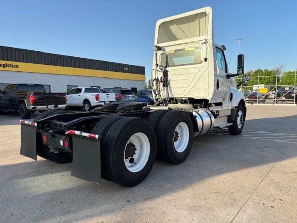 Day Cab Tractor-Heavy Duty Tractors-International-2018-LT625-Houston-TX-483,687\n\t\tmiles-$ 23,500 - Image 7