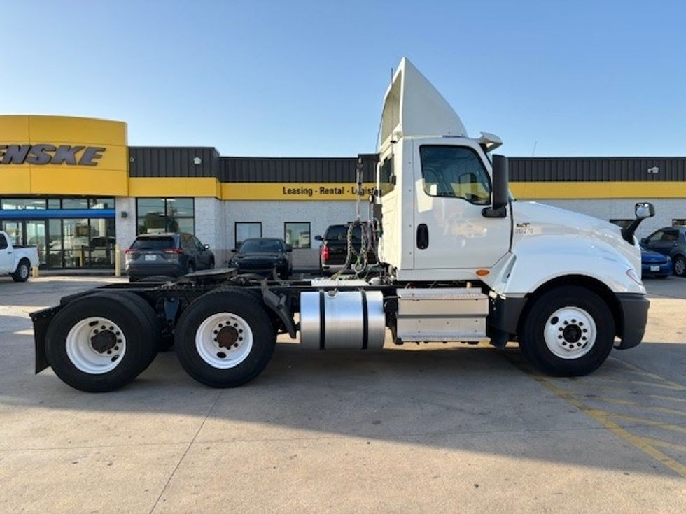 Day Cab Tractor-Heavy Duty Tractors-International-2018-LT625-Houston-TX-483,687\n\t\tmiles-$ 23,500 - Image 8