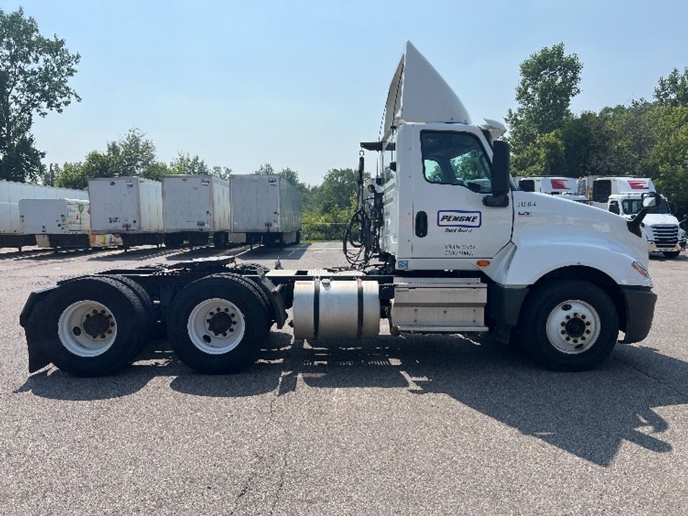 Day Cab Tractor-Heavy Duty Tractors-International-2018-LT625-Kalamazoo-MI-356,549\n\t\tmiles-$ 22,500 - Image 8