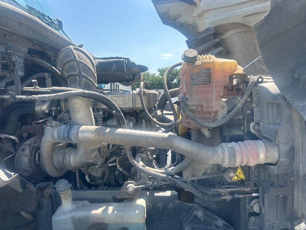 Day Cab Tractor-Heavy Duty Tractors-International-2018-LT625-Kansas City-MO-491,220\n\t\tmiles-$ 23,000 - Image 14