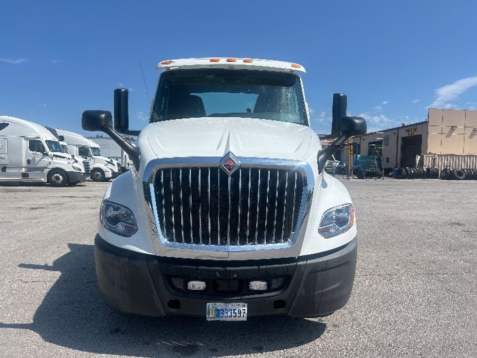 Day Cab Tractor-Heavy Duty Tractors-International-2018-LT625-Kansas City-MO-491,220\n\t\tmiles-$ 23,000 - Image 2