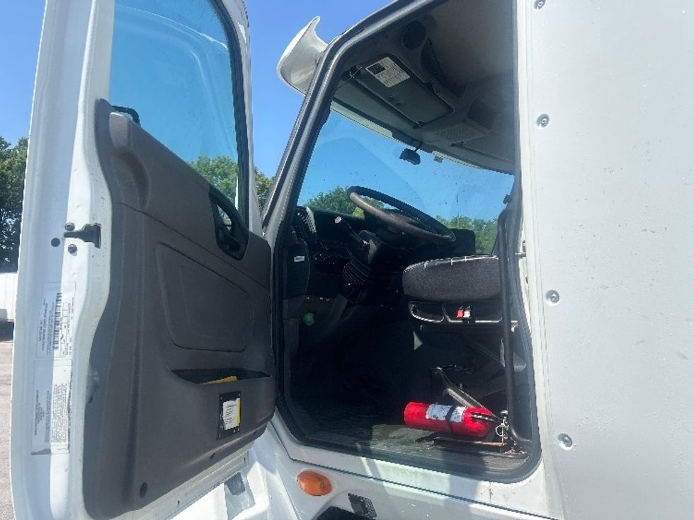 Day Cab Tractor-Heavy Duty Tractors-International-2018-LT625-Kansas City-MO-491,220\n\t\tmiles-$ 23,000 - Image 9