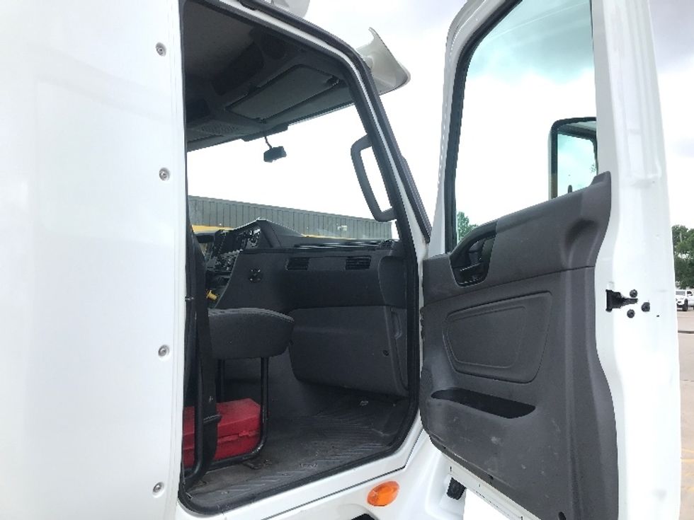 Day Cab Tractor-Heavy Duty Tractors-International-2018-LT625-Katy-TX-284,178\n\t\tmiles-$ 28,000 - Image 12