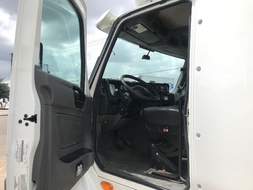 Day Cab Tractor-Heavy Duty Tractors-International-2018-LT625-Katy-TX-284,178\n\t\tmiles-$ 28,000 - Image 9