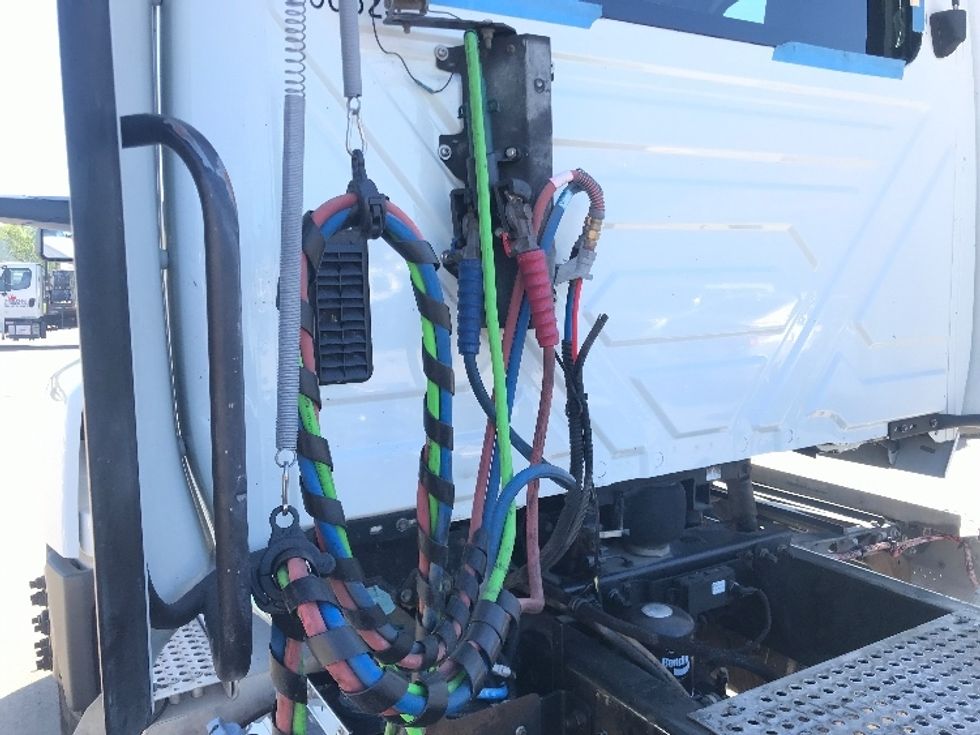 Day Cab Tractor-Heavy Duty Tractors-International-2018-LT625-Katy-TX-365,949\n\t\tmiles-$ 28,000 - Image 18