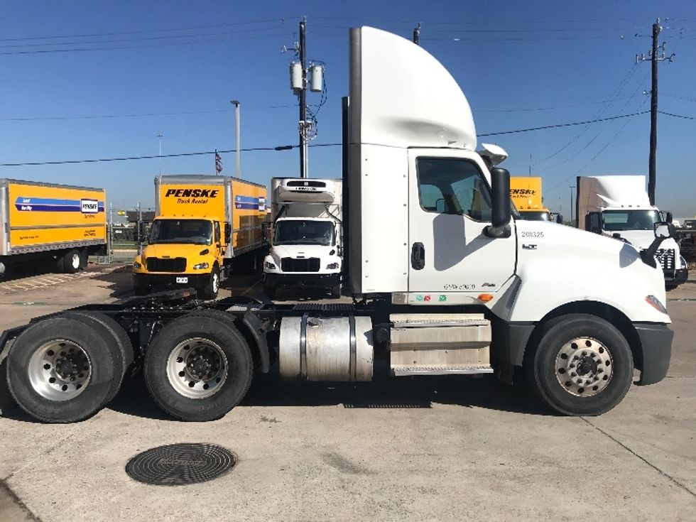 Day Cab Tractor-Heavy Duty Tractors-International-2018-LT625-Katy-TX-365,949\n\t\tmiles-$ 28,000 - Image 8
