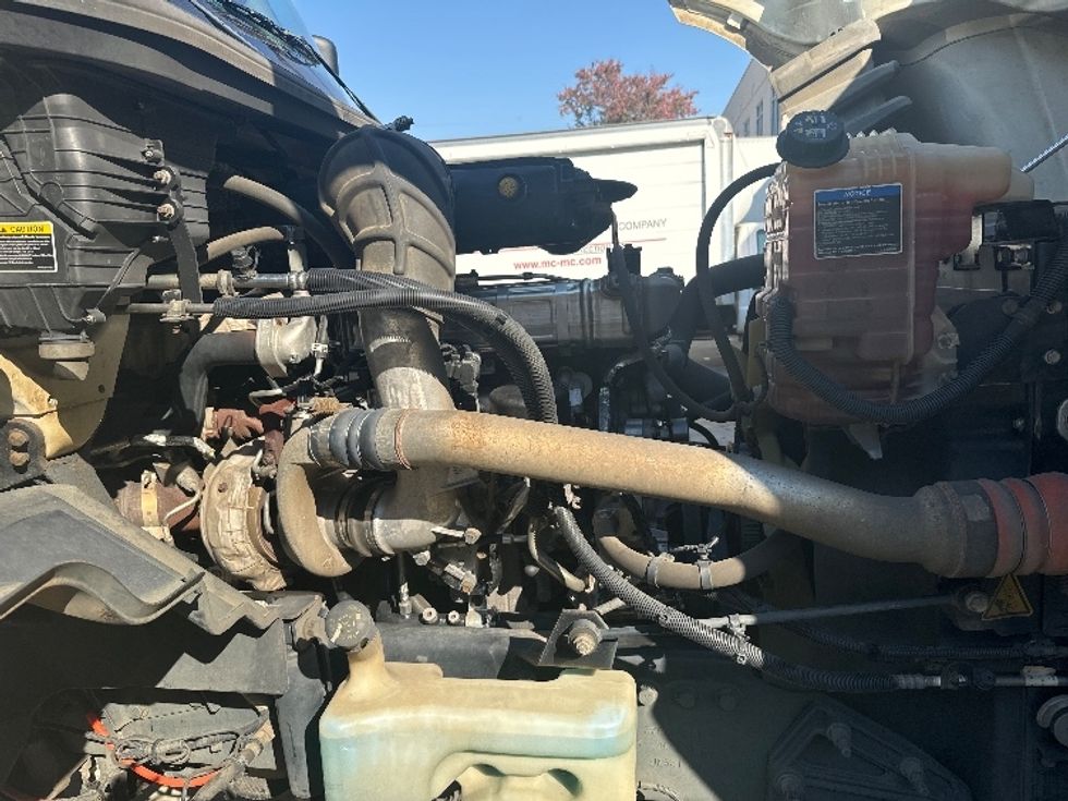 Day Cab Tractor-Heavy Duty Tractors-International-2018-LT625-Kennesaw-GA-308,640\n\t\tmiles-$ 31,500 - Image 14