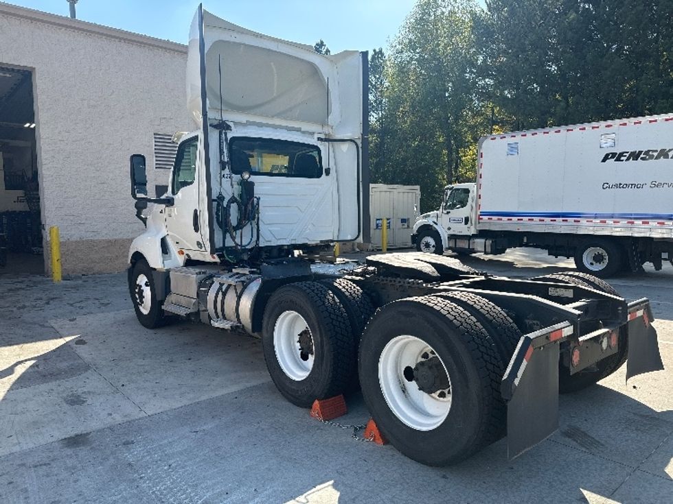 Day Cab Tractor-Heavy Duty Tractors-International-2018-LT625-Kennesaw-GA-308,640\n\t\tmiles-$ 31,500 - Image 5