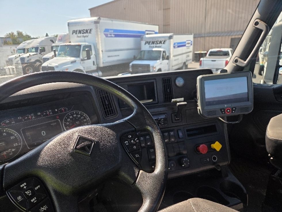Day Cab Tractor-Heavy Duty Tractors-International-2018-LT625-Kent-WA-422,767\n\t\tmiles-$ 29,500 - Image 10