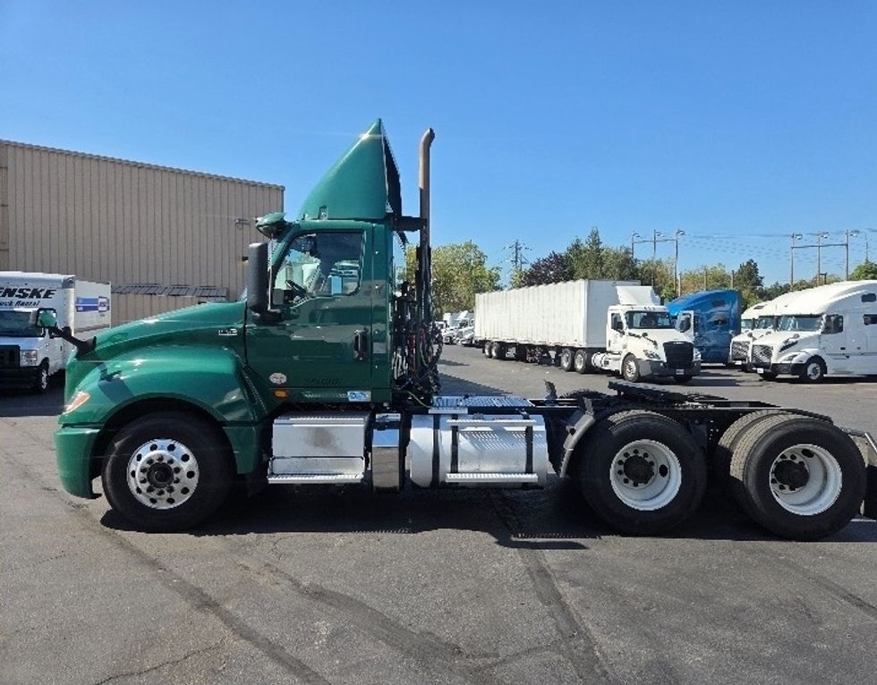 Day Cab Tractor-Heavy Duty Tractors-International-2018-LT625-Kent-WA-422,767\n\t\tmiles-$ 29,500 - Image 4