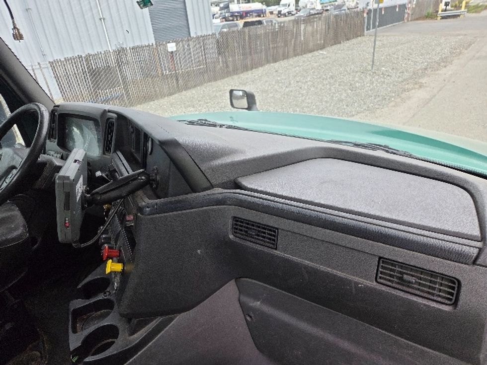 Day Cab Tractor-Heavy Duty Tractors-International-2018-LT625-Kent-WA-515,254\n\t\tmiles-$ 27,750 - Image 13