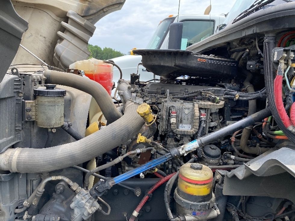 Day Cab Tractor-Heavy Duty Tractors-International-2018-LT625-Ladson-SC-390,134\n\t\tmiles-$ 27,000 - Image 16