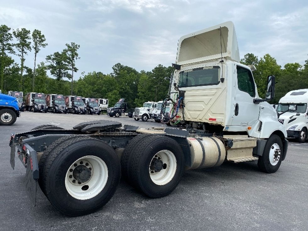 Day Cab Tractor-Heavy Duty Tractors-International-2018-LT625-Ladson-SC-390,134\n\t\tmiles-$ 27,000 - Image 7