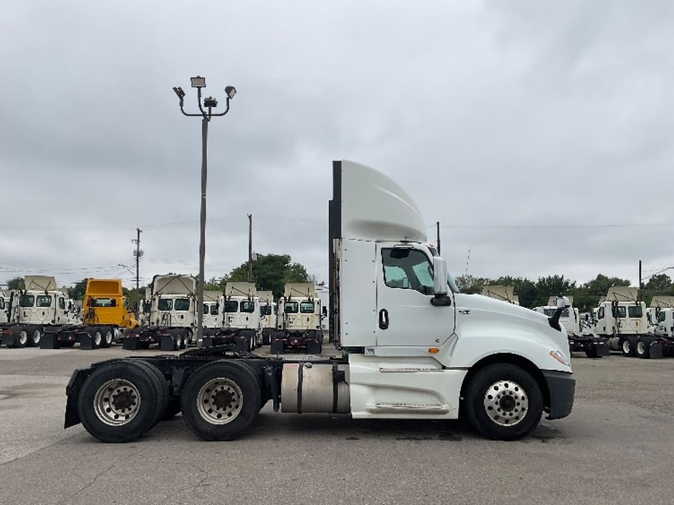 Day Cab Tractor-Heavy Duty Tractors-International-2018-LT625-Lansing-MI-450,054\n\t\tmiles-$ 30,000 - Image 8