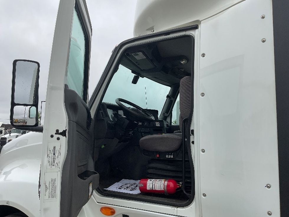 Day Cab Tractor-Heavy Duty Tractors-International-2018-LT625-Lansing-MI-450,054\n\t\tmiles-$ 30,000 - Image 9
