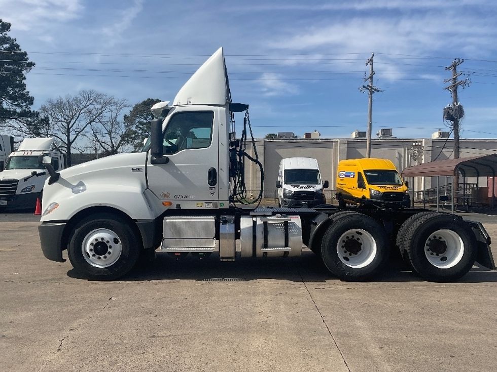 2018 International LT625 LT photo 4