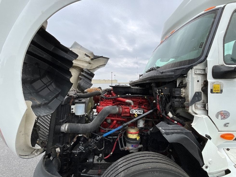 Day Cab Tractor-Heavy Duty Tractors-International-2018-LT625-London-ON-739,632\n\t\tkm-$ 34,000 - Image 16