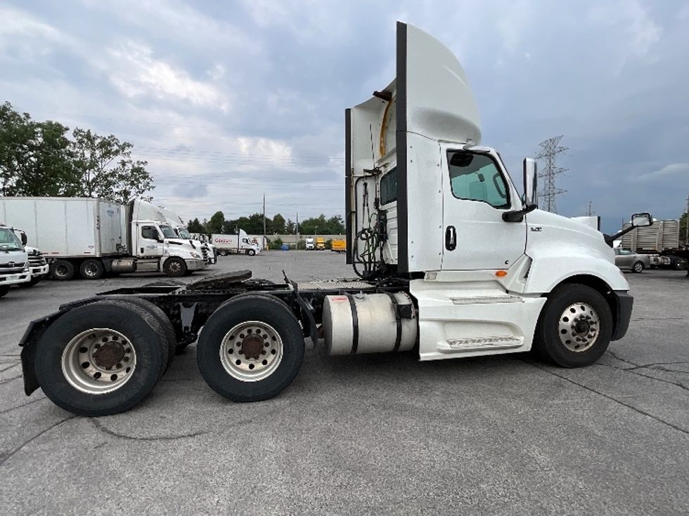 Day Cab Tractor-Heavy Duty Tractors-International-2018-LT625-London-ON-739,632\n\t\tkm-$ 34,000 - Image 8