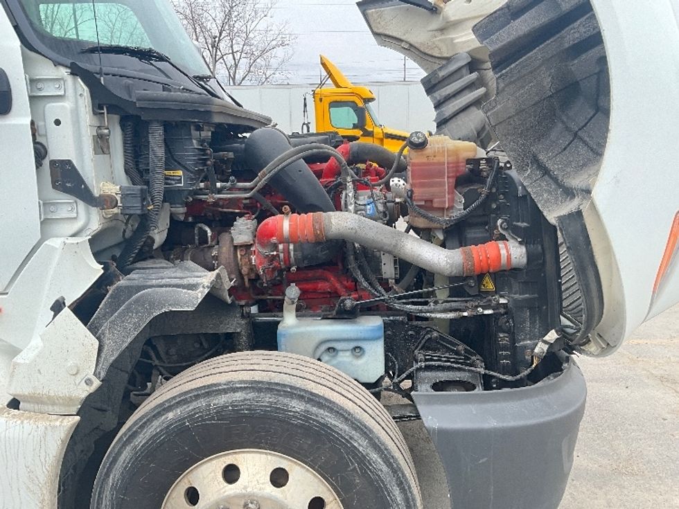 Day Cab Tractor-Heavy Duty Tractors-International-2018-LT625-London-ON-793,908\n\t\tkm-$ 32,000 - Image 15