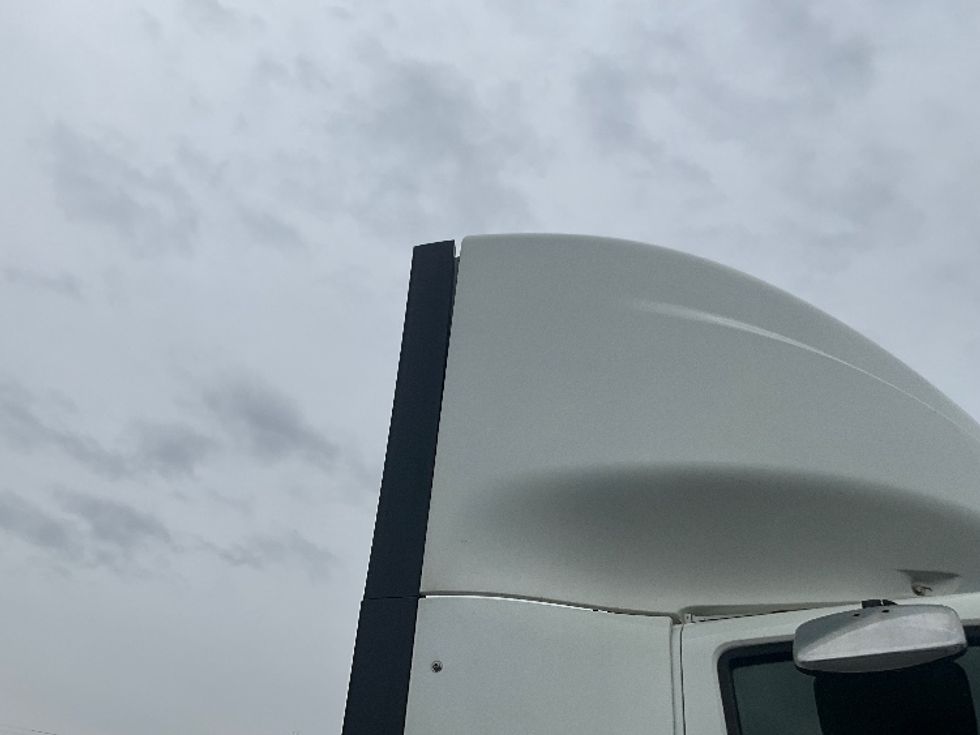 Day Cab Tractor-Heavy Duty Tractors-International-2018-LT625-London-ON-793,908\n\t\tkm-$ 32,000 - Image 21