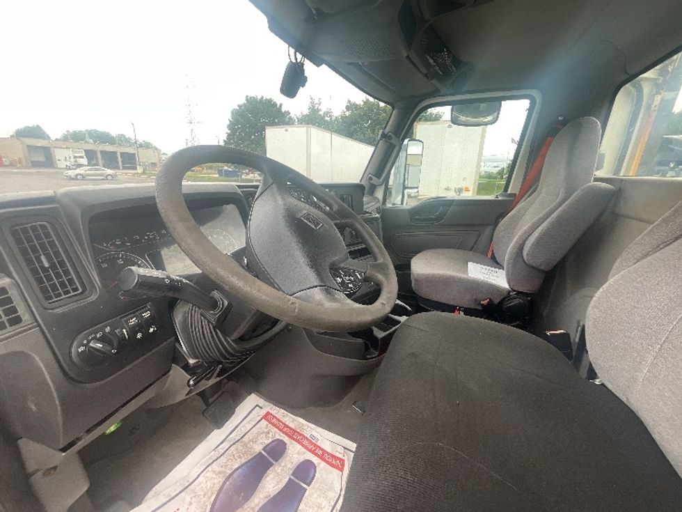 Day Cab Tractor-Heavy Duty Tractors-International-2018-LT625-London-ON-815,313\n\t\tkm-$ 31,000 - Image 10