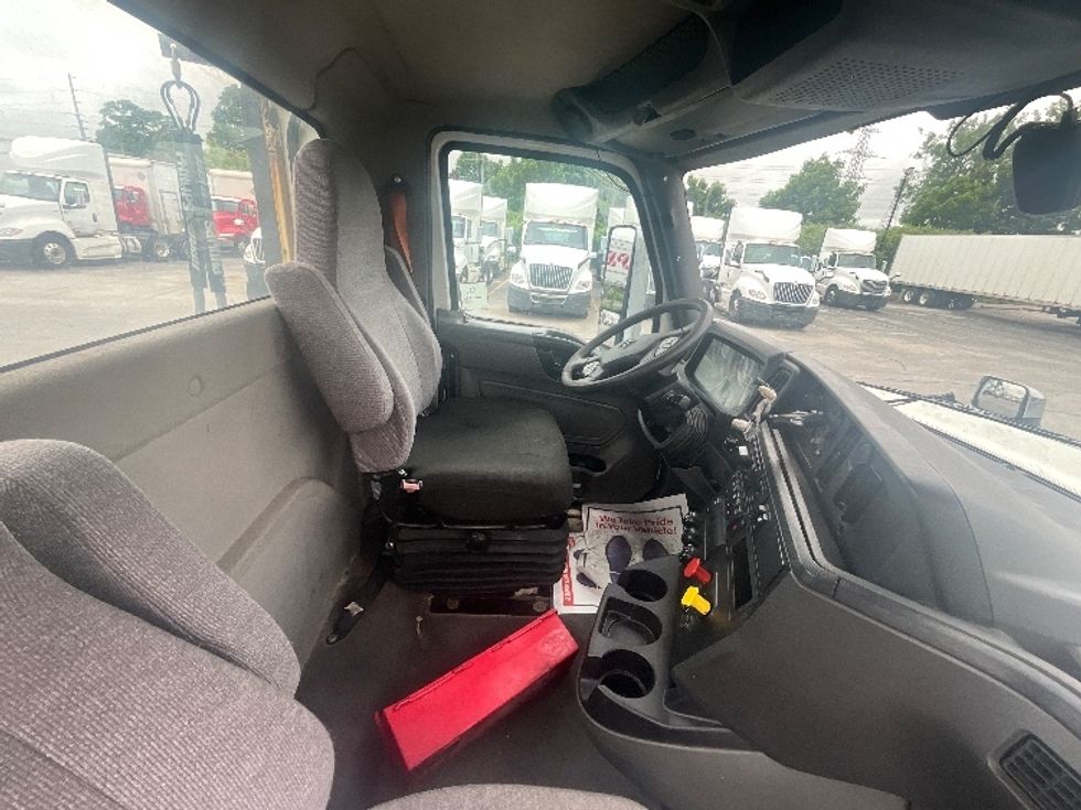 Day Cab Tractor-Heavy Duty Tractors-International-2018-LT625-London-ON-815,313\n\t\tkm-$ 31,000 - Image 14