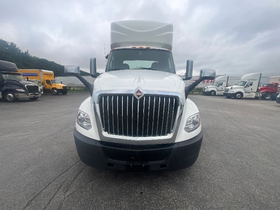 Day Cab Tractor-Heavy Duty Tractors-International-2018-LT625-London-ON-815,313\n\t\tkm-$ 31,000 - Image 2