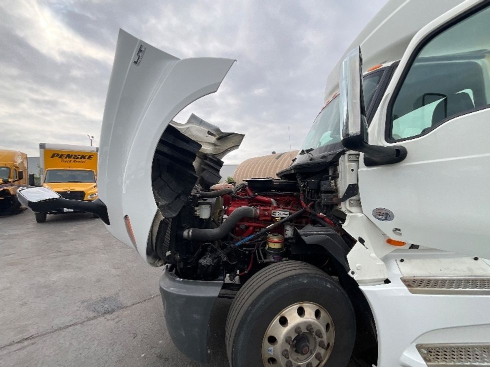 Day Cab Tractor-Heavy Duty Tractors-International-2018-LT625-London-ON-828,542\n\t\tkm-$ 30,500 - Image 15