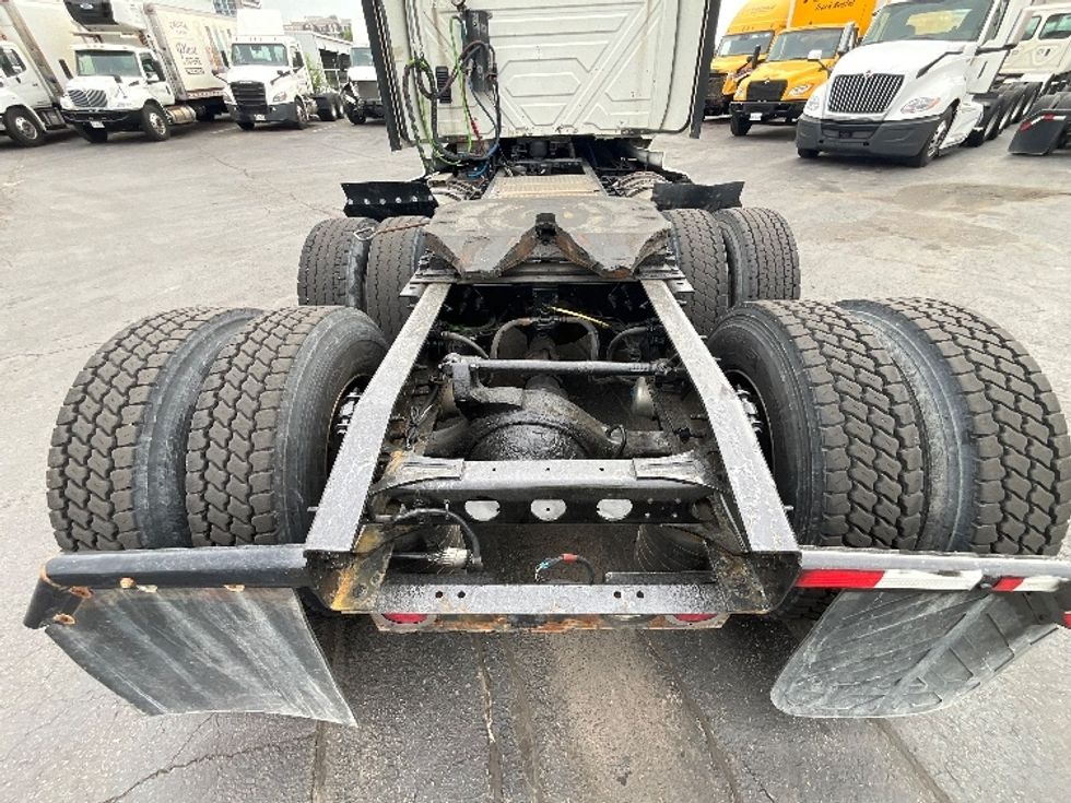 Day Cab Tractor-Heavy Duty Tractors-International-2018-LT625-London-ON-828,542\n\t\tkm-$ 30,500 - Image 6