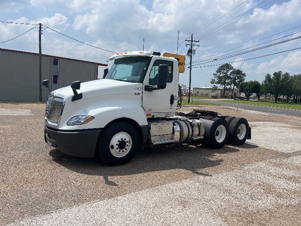 Day Cab Tractor-Heavy Duty Tractors-International-2018-LT625-Longview-TX-461,947\n\t\tmiles-$ 24,250 - Image 3
