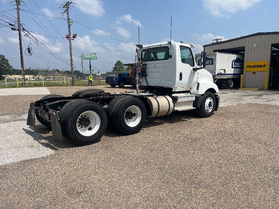 Day Cab Tractor-Heavy Duty Tractors-International-2018-LT625-Longview-TX-461,947\n\t\tmiles-$ 24,250 - Image 7