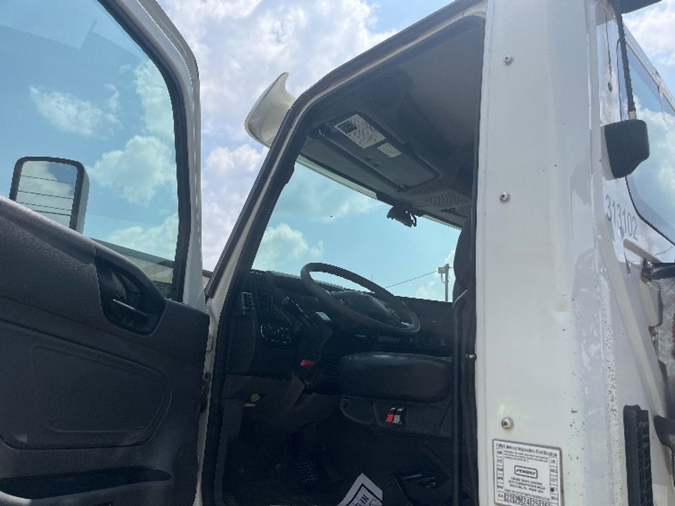 Day Cab Tractor-Heavy Duty Tractors-International-2018-LT625-Longview-TX-461,947\n\t\tmiles-$ 24,250 - Image 9