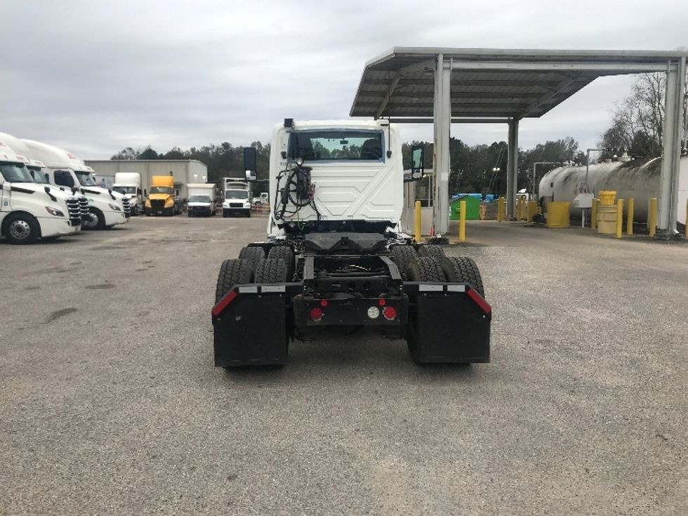 Day Cab Tractor-Heavy Duty Tractors-International-2018-LT625-Loxley-AL-376,143\n\t\tmiles-$ 22,250 - Image 6