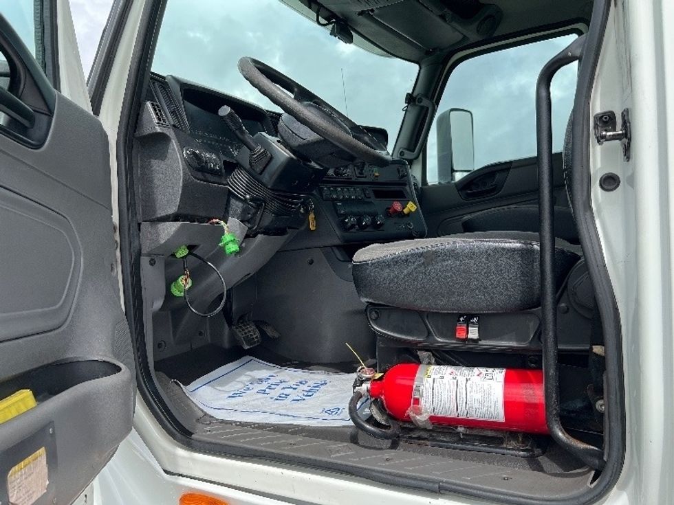 Day Cab Tractor-Heavy Duty Tractors-International-2018-LT625-Loxley-AL-376,143\n\t\tmiles-$ 22,250 - Image 9