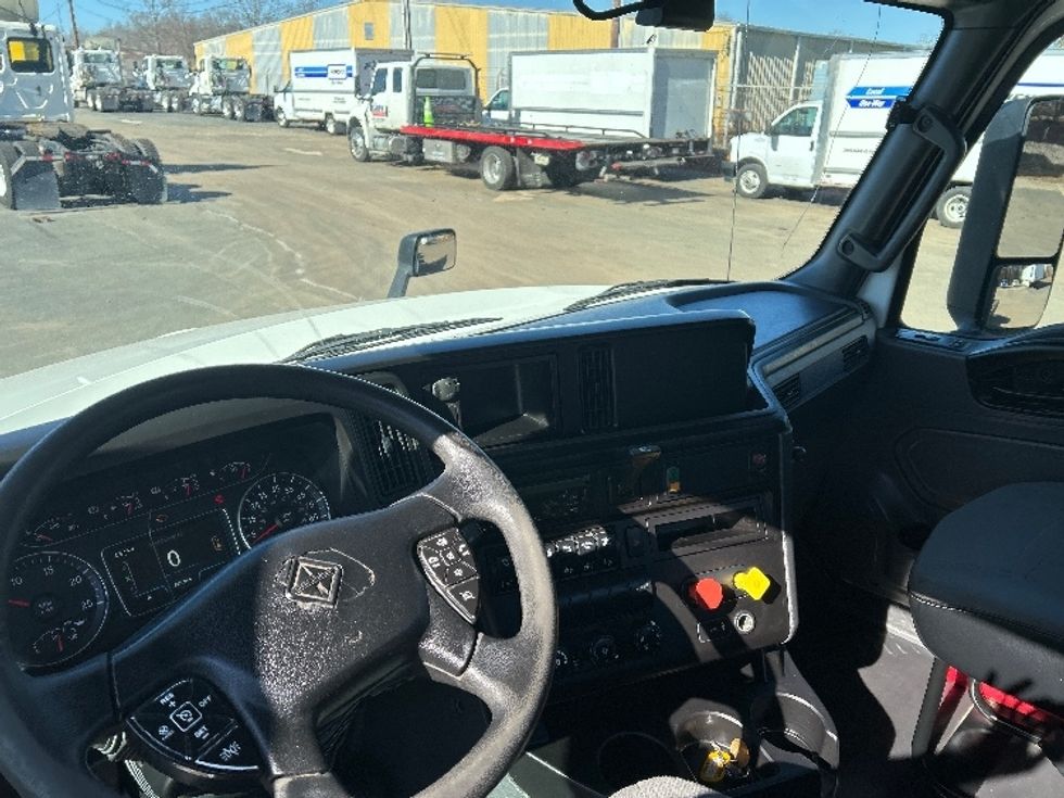 Day Cab Tractor-Heavy Duty Tractors-International-2018-LT625-Mebane-NC-388,966\n\t\tmiles-$ 28,000 - Image 10