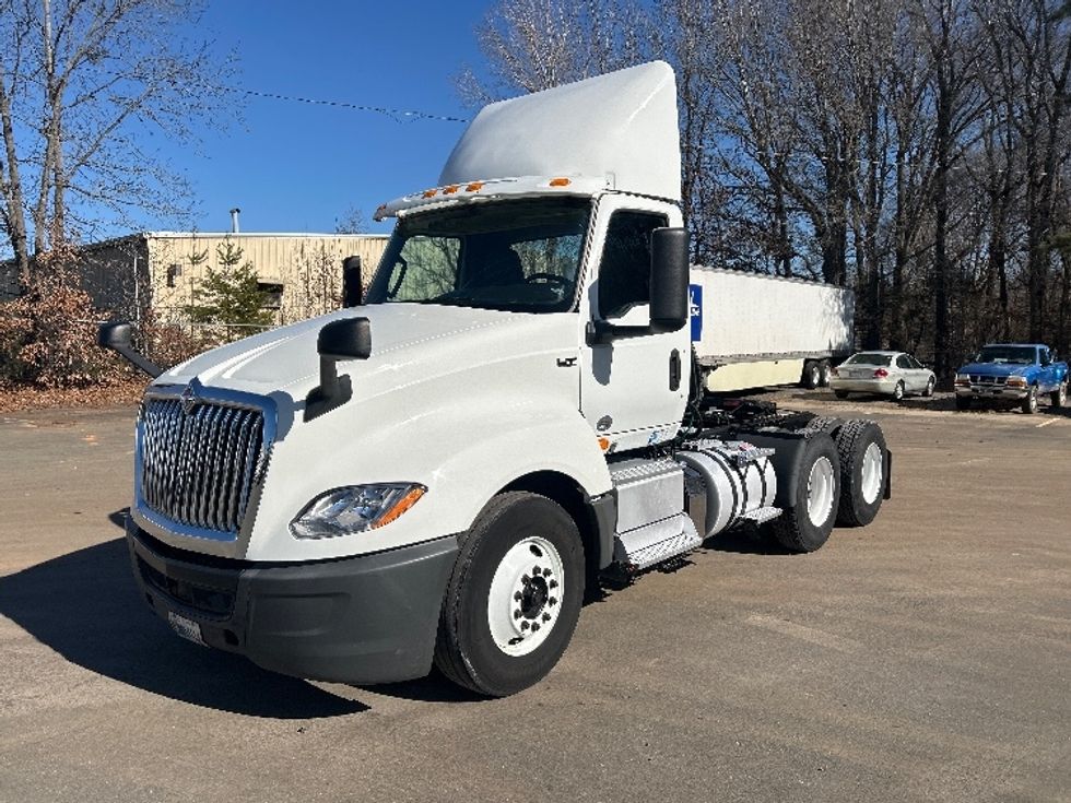 Day Cab Tractor-Heavy Duty Tractors-International-2018-LT625-Mebane-NC-388,966\n\t\tmiles-$ 28,000 - Image 3