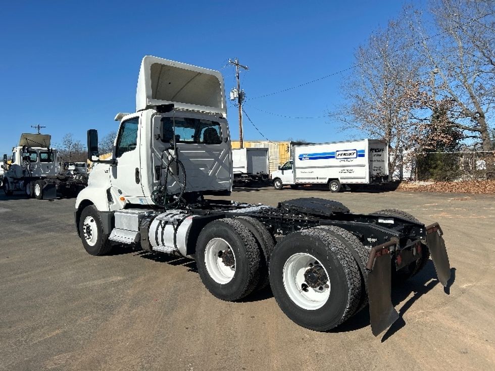 Day Cab Tractor-Heavy Duty Tractors-International-2018-LT625-Mebane-NC-388,966\n\t\tmiles-$ 28,000 - Image 5