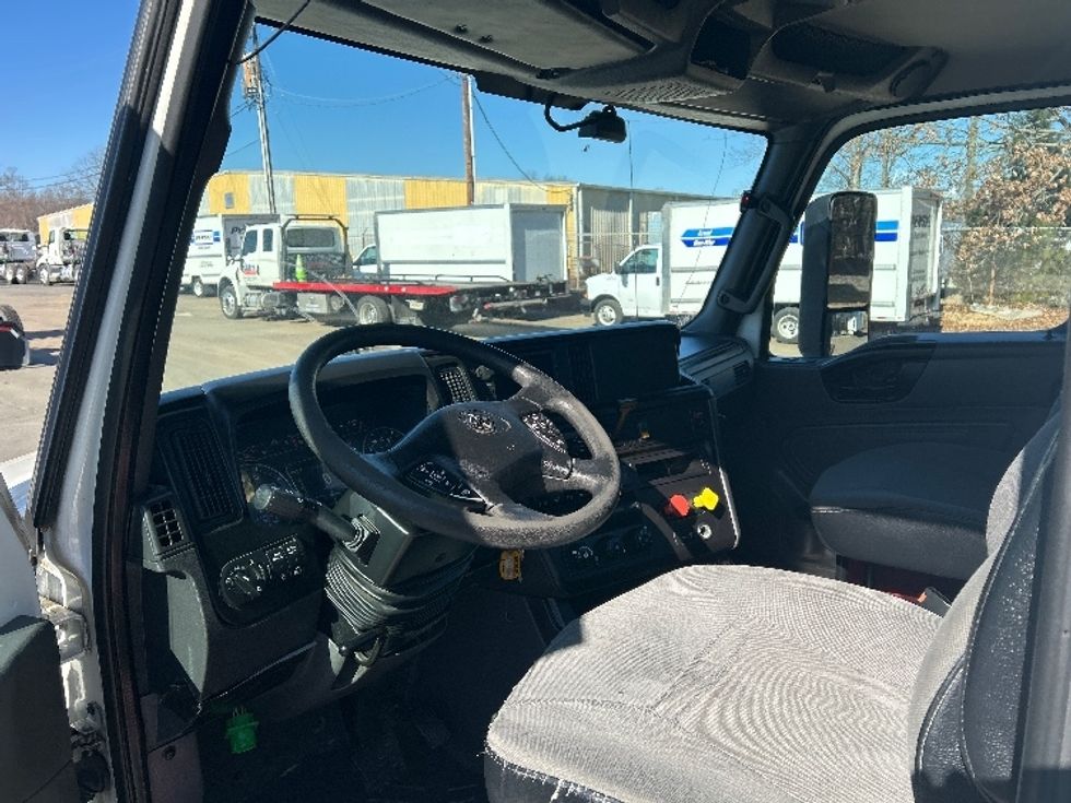 Day Cab Tractor-Heavy Duty Tractors-International-2018-LT625-Mebane-NC-388,966\n\t\tmiles-$ 28,000 - Image 9
