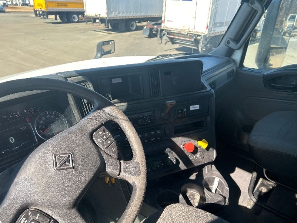 Day Cab Tractor-Heavy Duty Tractors-International-2018-LT625-Mebane-NC-403,171\n\t\tmiles-$ 35,750 - Image 10