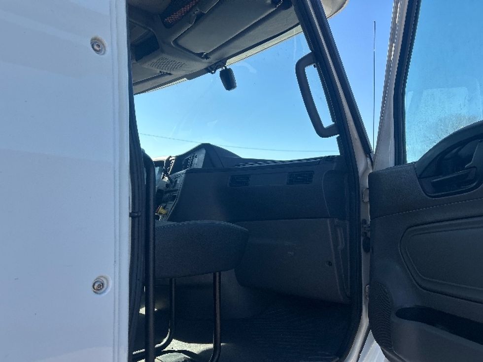 Day Cab Tractor-Heavy Duty Tractors-International-2018-LT625-Mebane-NC-403,171\n\t\tmiles-$ 35,750 - Image 12