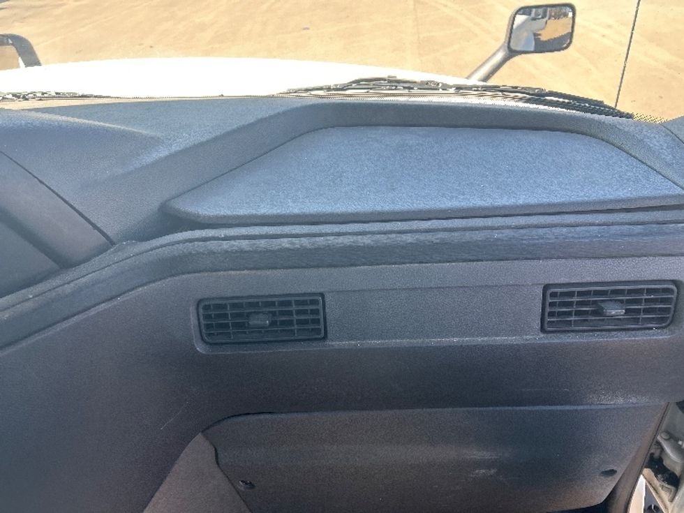 Day Cab Tractor-Heavy Duty Tractors-International-2018-LT625-Mebane-NC-403,171\n\t\tmiles-$ 35,750 - Image 13