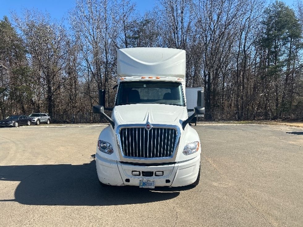 Day Cab Tractor-Heavy Duty Tractors-International-2018-LT625-Mebane-NC-403,171\n\t\tmiles-$ 35,750 - Image 2